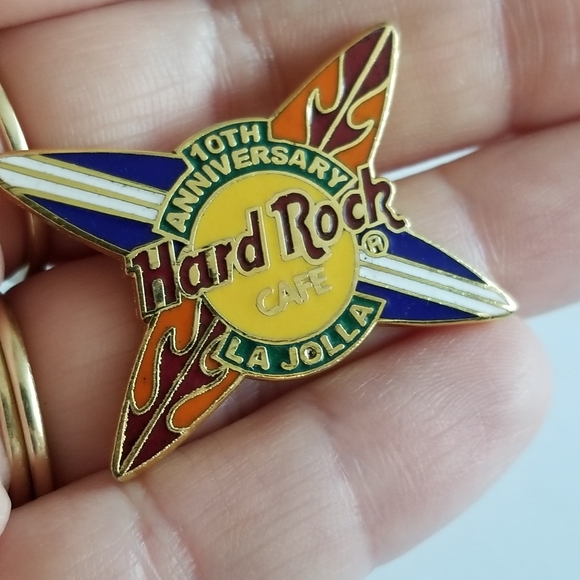 Relisted - Hard Rock Cafe pin La Jolla10th Anniversarycrossed - Picture 3 of 7